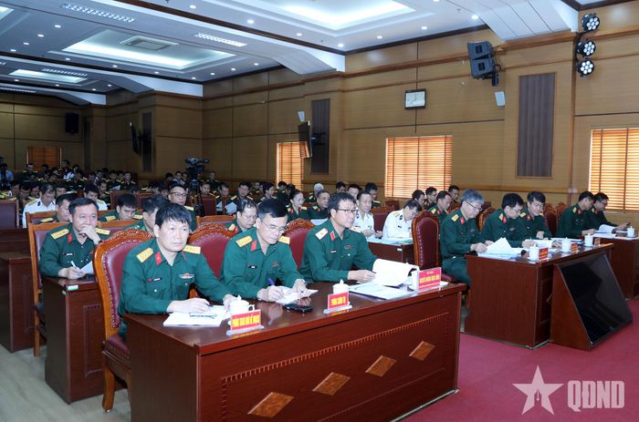 Các đại biểu tham dự hội nghị tập huấn. 