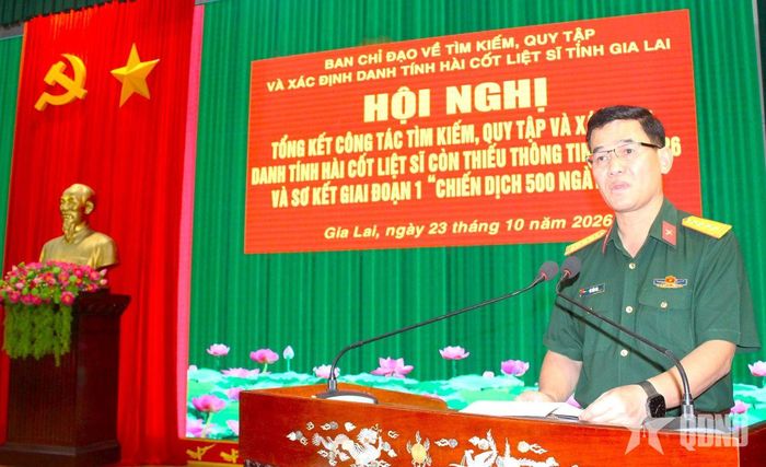  Đại tá Võ Tấn Tài, Chính ủy Bộ CHQS tỉnh, Phó Trưởng ban Thường trực Ban Chỉ đạo tỉnh Gia Lai chủ trì hội nghị. 