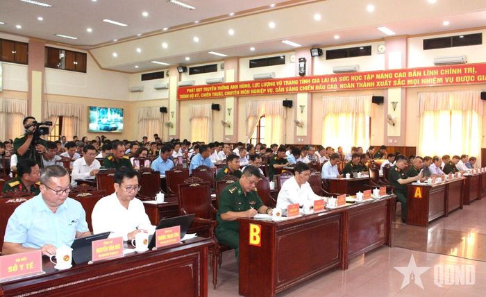 Các đại biểu dự hội nghị. 