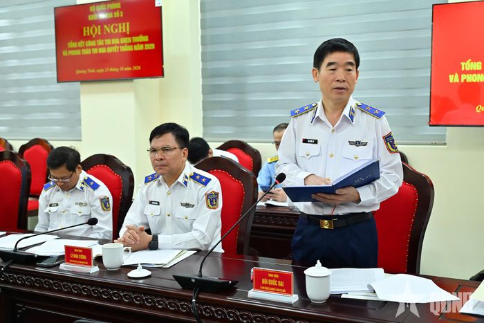 Trung tướng Bùi Quốc Oai, Bí thư Đảng ủy, Chính ủy Cảnh sát biển Việt Nam phát biểu. 
