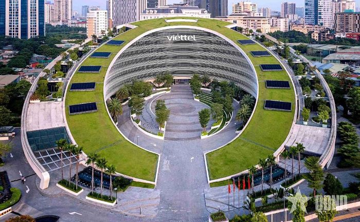Tòa nhà trụ sở Tập đoàn Viettel được Công ty Quản lý tài sản Viettel thi công đoạt giải Vàng Giải thưởng Kiến trúc quốc gia 2022-2023 do Hội Kiến trúc sư Việt Nam công bố.