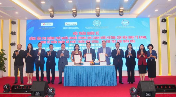 Liên hiệp các tổ chức hữu nghị TP Đà Nẵng ký kết bản ghi nhớ hợp tác với các tổ chức PCPNN.