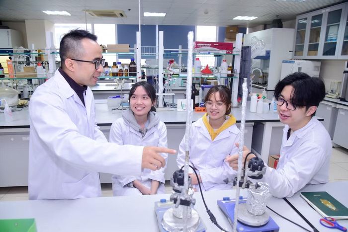 Môi trường nghiên cứu là ưu tiên hàng đầu của nhiều giảng viên. (Ảnh minh hoạ)