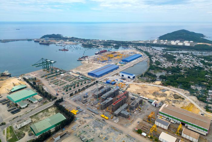 Cửa ngõ công nghiệp biển Dung Quất (Quảng Ngãi) đang được khai thác hiệu quả