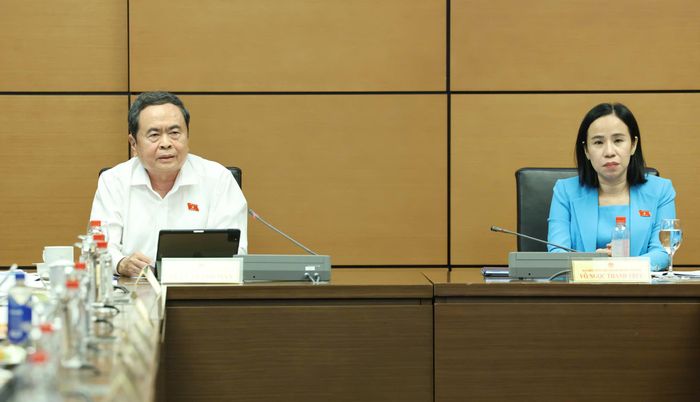  Chủ tịch Quốc hội Trần Thanh Mẫn tại phiên thảo luận tổ đại biểu Quốc hội đoàn TPHCM, sáng 23-10. Ảnh QUANG PHÚC 