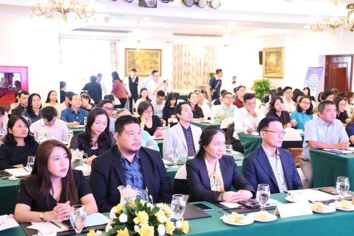 Các chuyên gia, doanh nghiệp tham dự hội thảo về Hiệp định CEPA Việt Nam - UAE, do ITPC phối hợp Cục Xuất nhập khẩu tổ chức ngày 23-10 tại TPHCM. Ảnh: MINH XUÂN