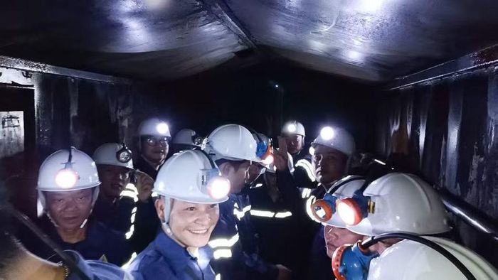 Đoàn công tác các địa phương xã tham quan thực tế tại Công ty Than Hà Lầm.