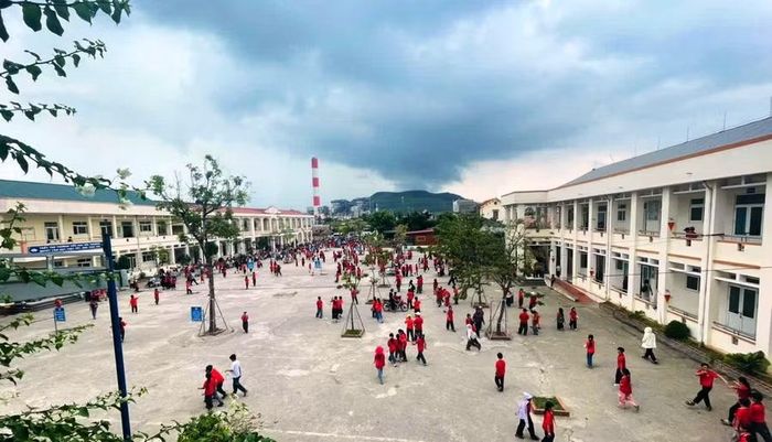 Giờ ra chơi ở Trường Tiểu học Nghi Sơn (Thanh Hóa). Ảnh: NTCC