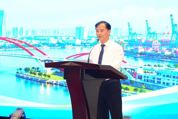 Ông Phạm Hồng Quân, Phó Giám đốc Sở GD&ĐT Hải Phòng phát biểu tại Hội nghị tổng kết các kỳ thi.