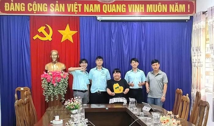 Đội Genesis.