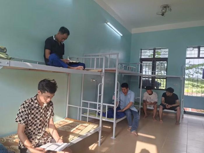 Học viên nhận được sự quan tâm, hỗ trợ trong quá trình học và sau khi tốt nghiệp sẽ được bố trí việc làm ổn định, bền vững.
