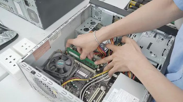 Pháp luật đã có chính sách hỗ trợ đào tạo cho người yếu thế và doanh nghiệp tham gia đào tạo. (Ảnh minh họa)