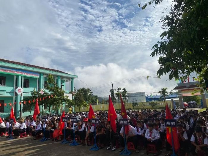 Học sinh địa bàn xã Trà Đốc, TP Đà Nẵng.