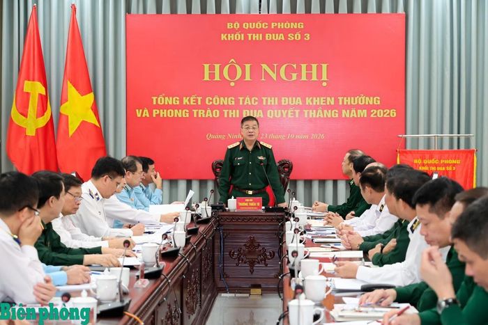 Thượng tướng Trương Thiên Tô phát biểu chỉ đạo tại hội nghị. Ảnh: Tuấn Kiệt