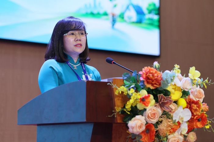 PGS.TS Phạm Thị Thu Hoài phát biểu tại lễ phát động