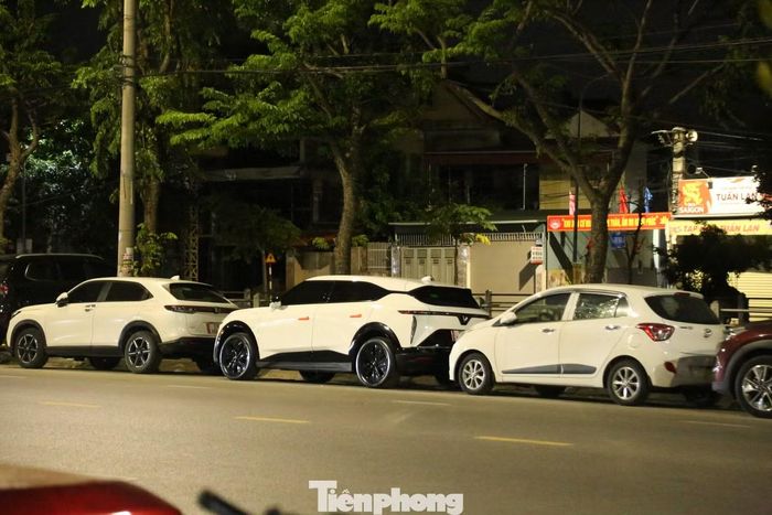 Theo dự thảo, mức phí đỗ xe ban đêm cao hơn ban ngày, tùy loại phương tiện.
