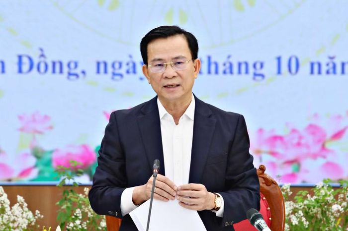 Ông Hồ Văn Mười phát biểu chỉ đạo tại hội nghị.