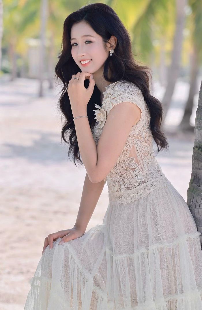 Mai Linh là một trong bốn thí sinh đến từ Hải Phòng tại cuộc thi năm nay. Mai Linh chia sẻ niềm tự hào và quyết tâm làm rạng danh quê hương Hải Phòng tại cuộc thi Hoa hậu Việt Nam 2026.