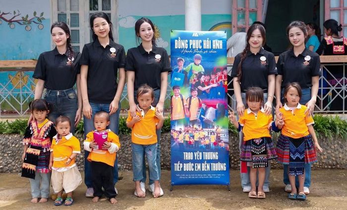Mai Linh cho biết hành trình để lại nhiều cảm xúc nhất với cô là chuyến đi Lai Châu tại vòng Chung khảo khi cô có cơ hội đến các điểm trường để thực hiện hoạt động nhân ái như trao tặng khu vui chơi, đồng phục học tập, nấu ăn, giao lưu văn nghệ với trẻ em vùng cao. Là sinh viên ngành Quản lý Tài nguyên và Môi trường, Mai Linh nói cô quan tâm đến phát triển bền vững, sự công bằng trong xã hội và những nhóm người chưa có nhiều cơ hội để tiếng nói của mình được lắng nghe.