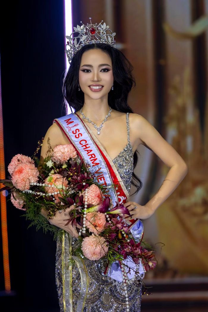 Nguyễn Ngọc Trà My đăng quang danh hiệu Miss Charm Vietnam 2026.