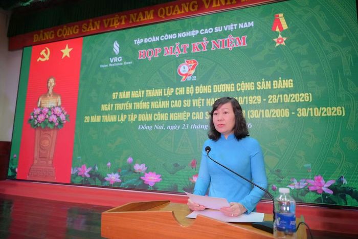 Bà Huỳnh Thị Hằng, Phó Bí thư Thành uỷ, Chủ tịch Ủy ban MTTQ Việt Nam TP Đồng Nai phát biểu tại Lễ kỉ niệm