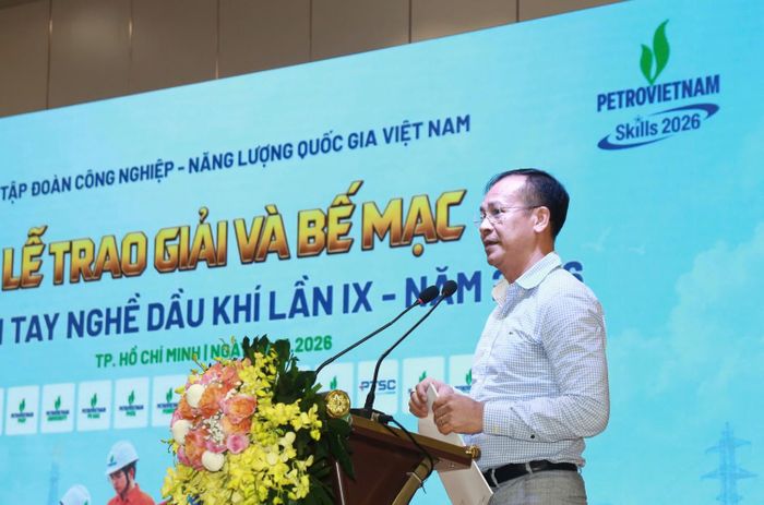Ông Vũ Đức Cường bày tỏ niềm tự hào và gửi lời cảm ơn sâu sắc đến sự quan tâm, tạo điều kiện của lãnh đạo Tập đoàn.