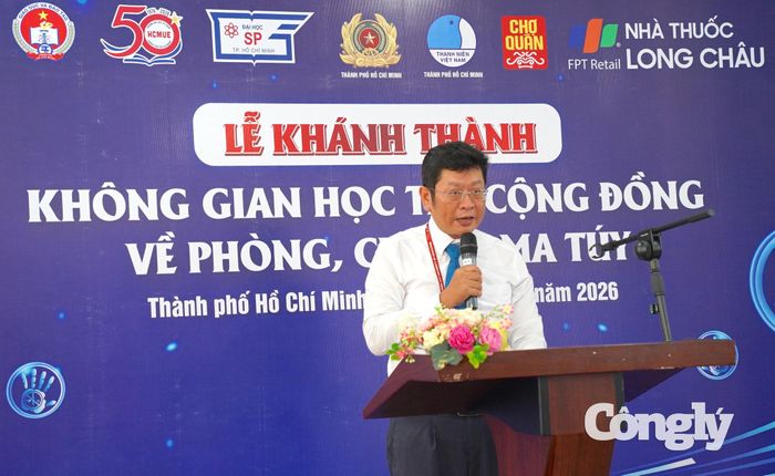 TS Cao Anh Tuấn - Phó Hiệu trưởng Trường Đại học Sư phạm TP.HCM phát biểu.