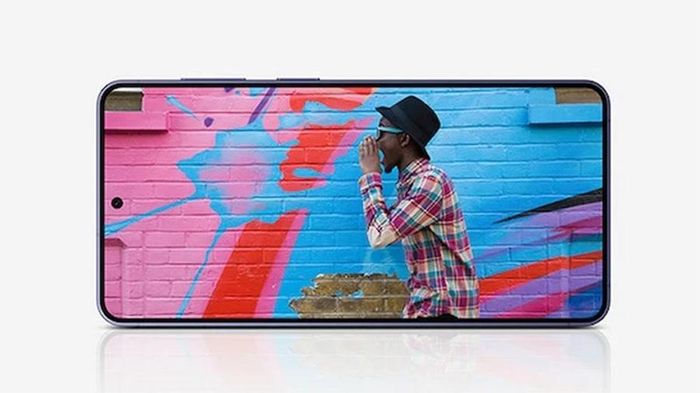Galaxy S26 phù hợp với người không thích những thiết bị quá lớn. Ảnh: Samsung