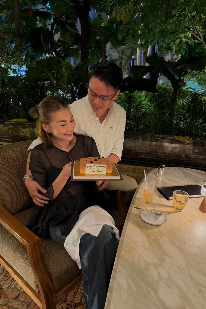 Thanh Hằng "hẹn hò" chồng nhạc trưởng.