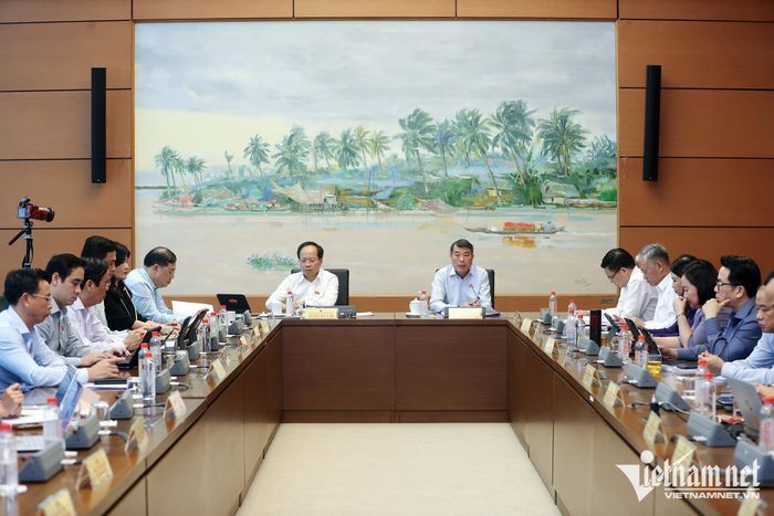 Theo Thủ tướng, hiệu quả đấu thầu không chỉ phụ thuộc vào quy trình mà quyết định cuối cùng là trách nhiệm, sự trung thực của con người và chất lượng kết quả thực hiện