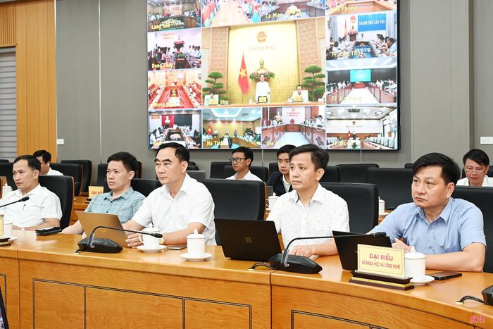 Đại biểu tham dự tại điểm cầu Hà Tĩnh.