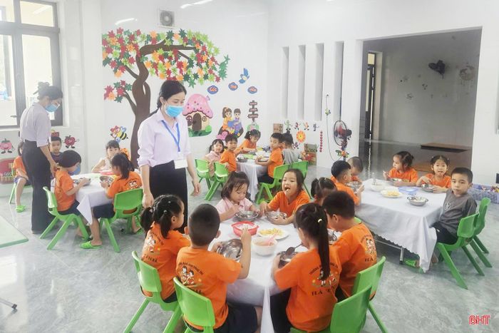Để bảo đảm an toàn thực phẩm bền vững tại bếp ăn trường học, bên cạnh công tác kiểm tra, yếu tố quyết định là trách nhiệm của nhà trường, đơn vị cung cấp thực phẩm và người trực tiếp chế biến.