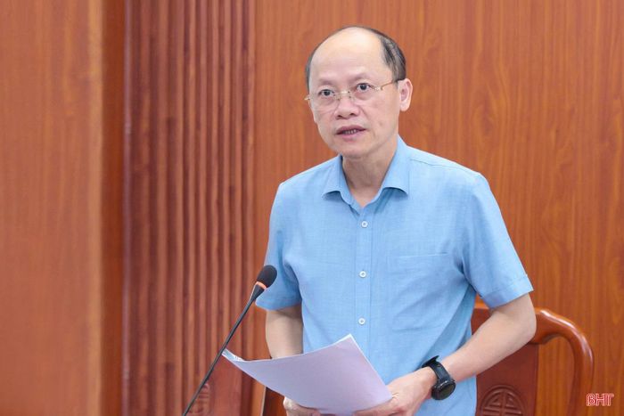 Đồng chí Nguyễn Hồng Lĩnh - Phó Bí thư Thường trực Tỉnh ủy, Chủ tịch HĐND tỉnh phát biểu chỉ đạo tại phiên tiếp công dân định kỳ tháng 10.
