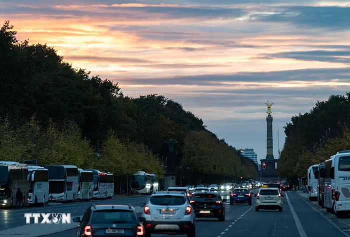 Quang cảnh đường phố tại Berlin, Đức, ngày 22/10/2026. (Ảnh: THX/TTXVN phát)