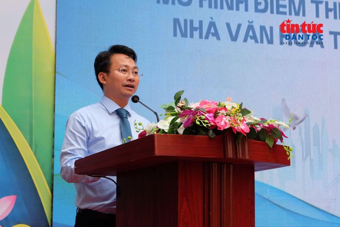 Phó Giám đốc Sở Văn hóa, Thể thao và Du lịch Hà Nội Trần Trung Hiếu phát biểu tại ra mắt mô hình điểm thiết chế văn hóa - khu thể thao tại nhà văn hóa phường Giảng Võ.