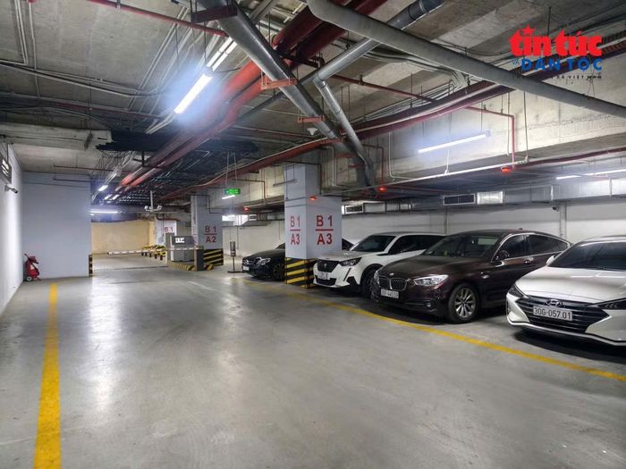 Một số chung cư mới chỉ có chỗ sạc dành cho xe máy, chưa có chỗ sạc dành cho ô tô điện.