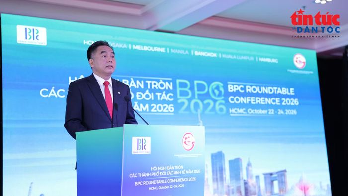 Ông Nguyễn Lộc Hà, Phó Chủ tịch Thường trực UBND TP Hồ Chí Minh phát biểu tại Hội nghị.