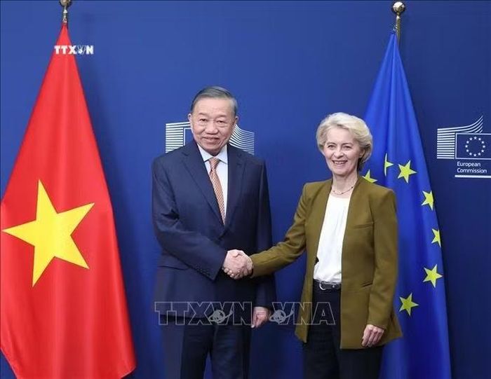 Tổng Bí thư, Chủ tịch nước Tô Lâm gặp Chủ tịch Ủy ban châu Âu Ursula von der Leyen. Ảnh: Thống Nhất/TTXVN