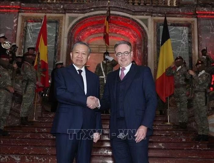 Thủ tướng Bỉ Bart De Wever đón Tổng Bí thư, Chủ tịch nước Tô Lâm. Ảnh: Thống Nhất/TTXVN