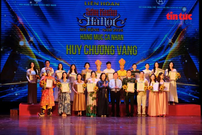 Ở hạng mục cá nhân, Ban Tổ chức trao 23 Huy chương Vàng và 37 Huy chương Bạc cho các diễn viên.
