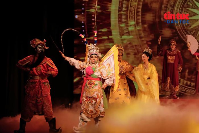 Liên hoan đã tạo nên không gian giao lưu, trao đổi chuyên môn đa dạng giữa các đơn vị nghệ thuật Trung ương, Hà Nội, lực lượng vũ trang và các địa phương.
