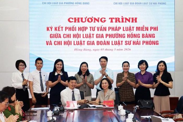 Theo luật gia Nguyễn Quang chiến, công tác tuyên truyền, phổ biến, giáo dục pháp luật và tư vấn miễn phí tại cơ sở là một phần trách nhiệm xã hội của người làm công tác pháp luật.