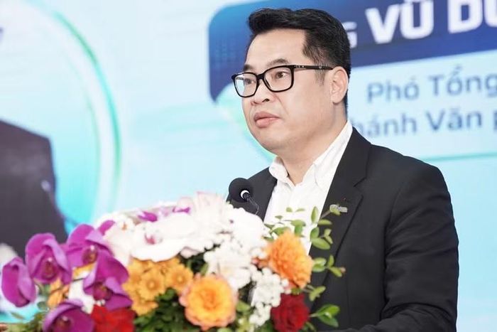 Ông Vũ Duy Hiền cho rằng chuyển đổi số và chuyển đổi xanh đang tạo ra những thay đổi sâu sắc trong hoạt động của nền kinh tế. Ảnh: T.Uyên.