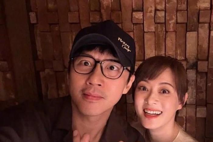 Tôn Lệ và Đặng Siêu hiện có hôn nhân hạnh phúc bên các con.