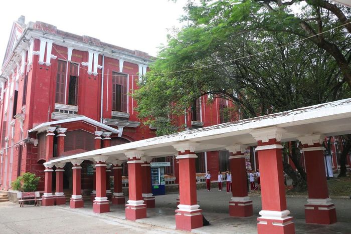 Ngôi trường được chỉnh trang cho dấu mốc kỷ niệm 130 năm thành lập (23/10/1896 - 23/10/2026).