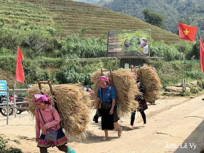 Người dân duy trì các hoạt động nông nghiệp.
