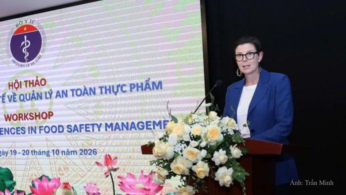 TS. Angela Pratt - Trưởng đại diện WHO tại Việt Nam.