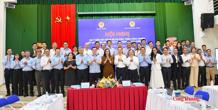 Đại biểu tham dự hội nghị.