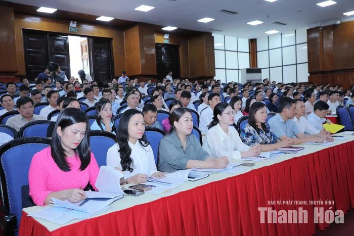 Đại biểu dự hội nghị.