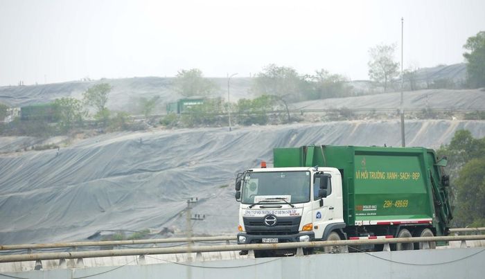 Tỷ lệ tro bay phát sinh tại hai nhà máy điện rác Sóc Sơn và Seraphin hiện khoảng 1,5-1,6% khối lượng rác sinh hoạt đầu vào. Ảnh minh họa (vnty)